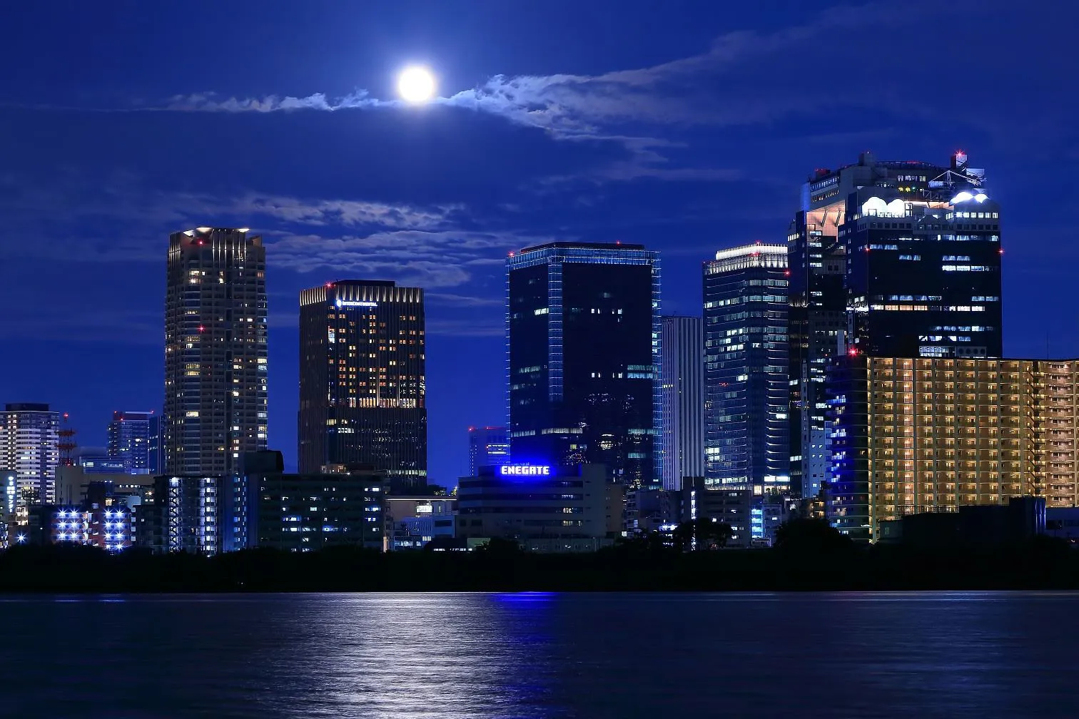 十六夜の満月 No.0000