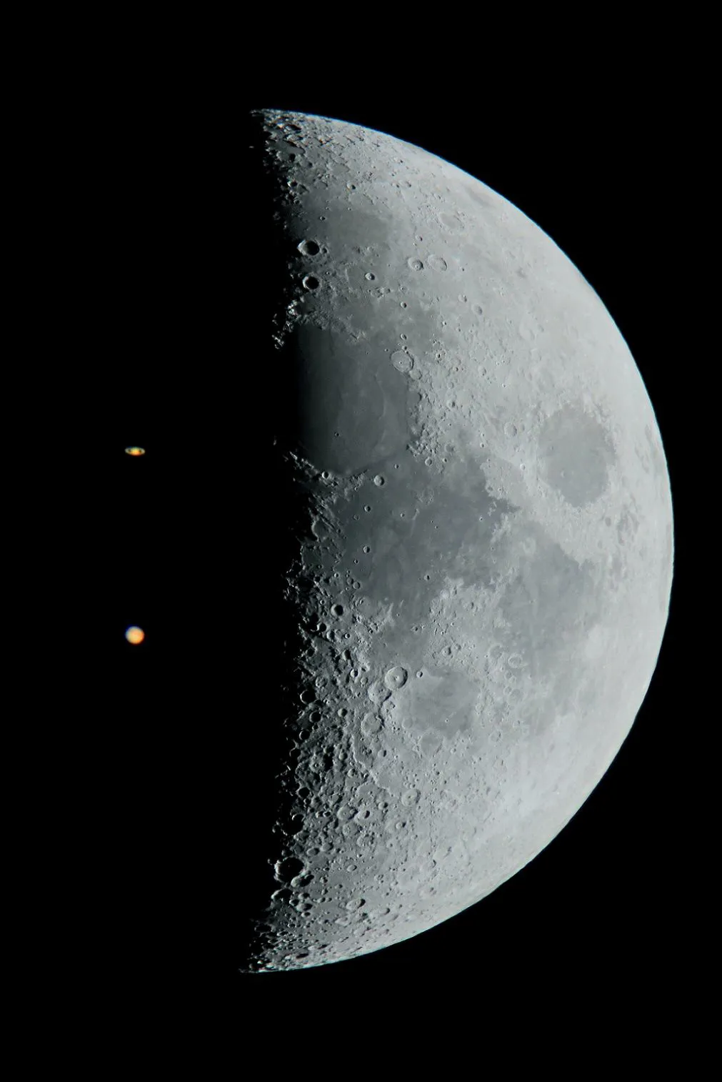 木星・土星の接近と月の大きさの比較 No.0000