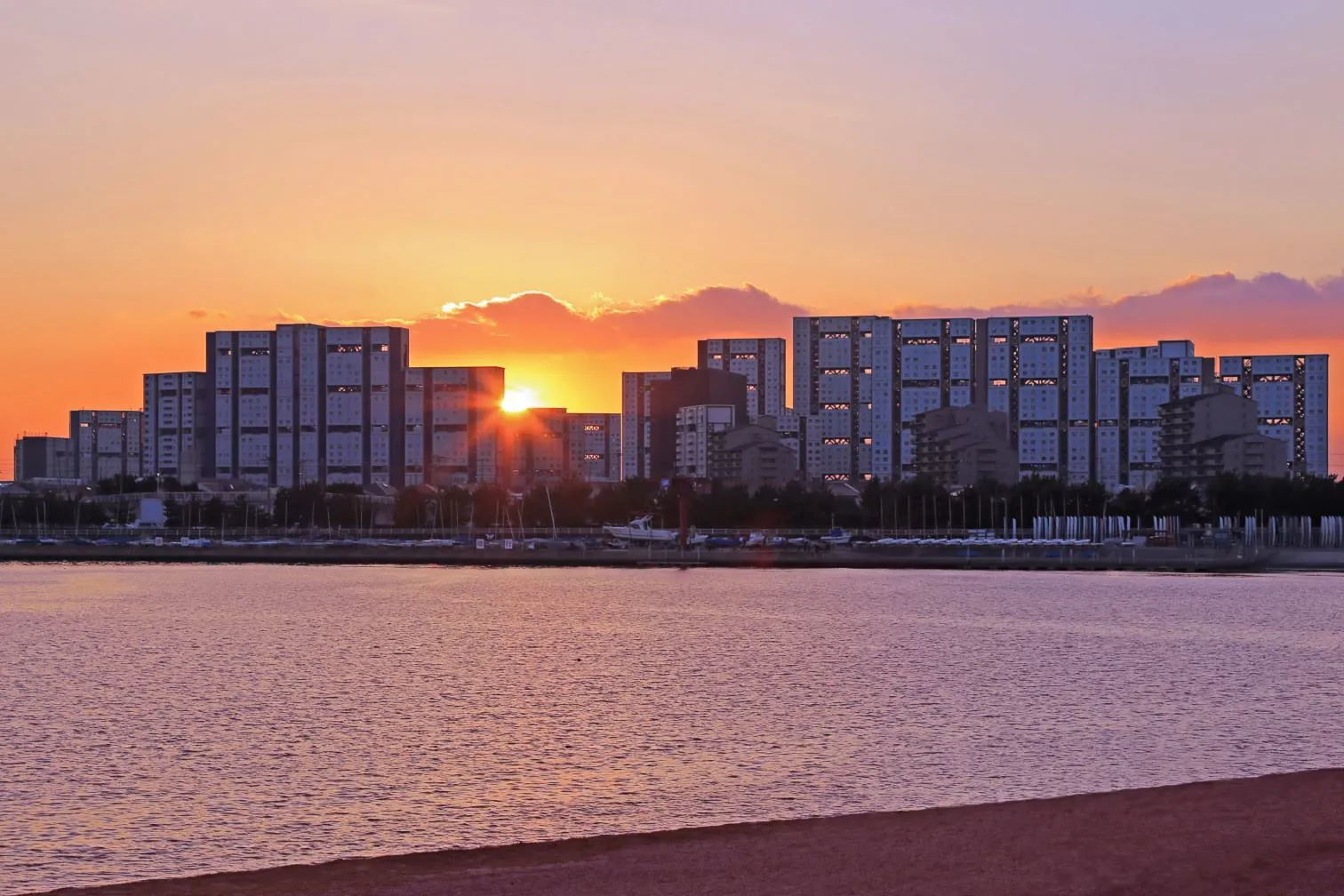 シーサイドタウンの夕陽 No.0000