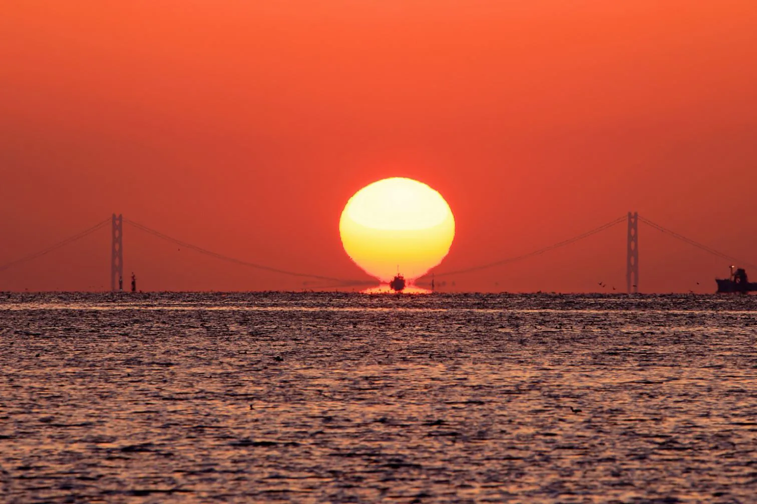 明石海峡大橋に沈む夕日 No.0000