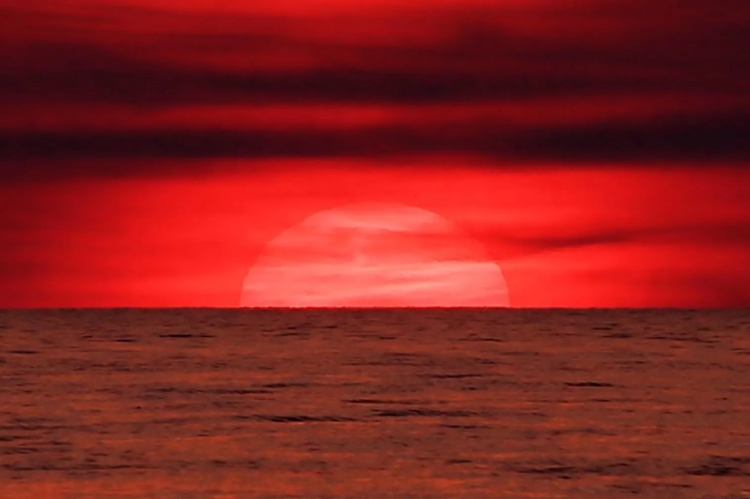 日本海に沈む夕陽 No.0000