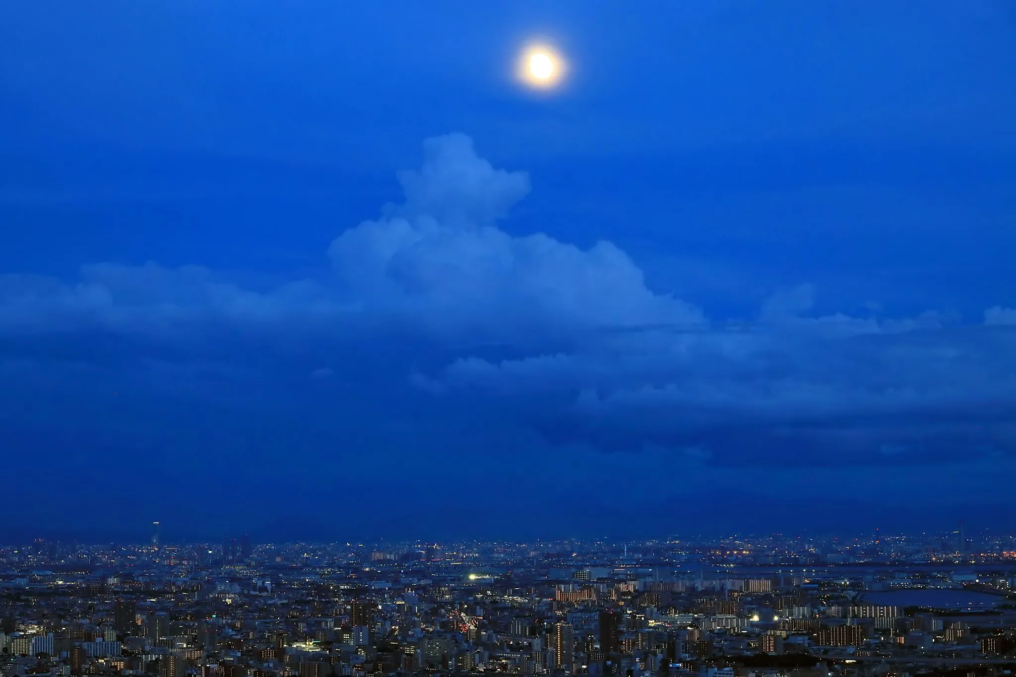 月夜の入道雲 No.0000