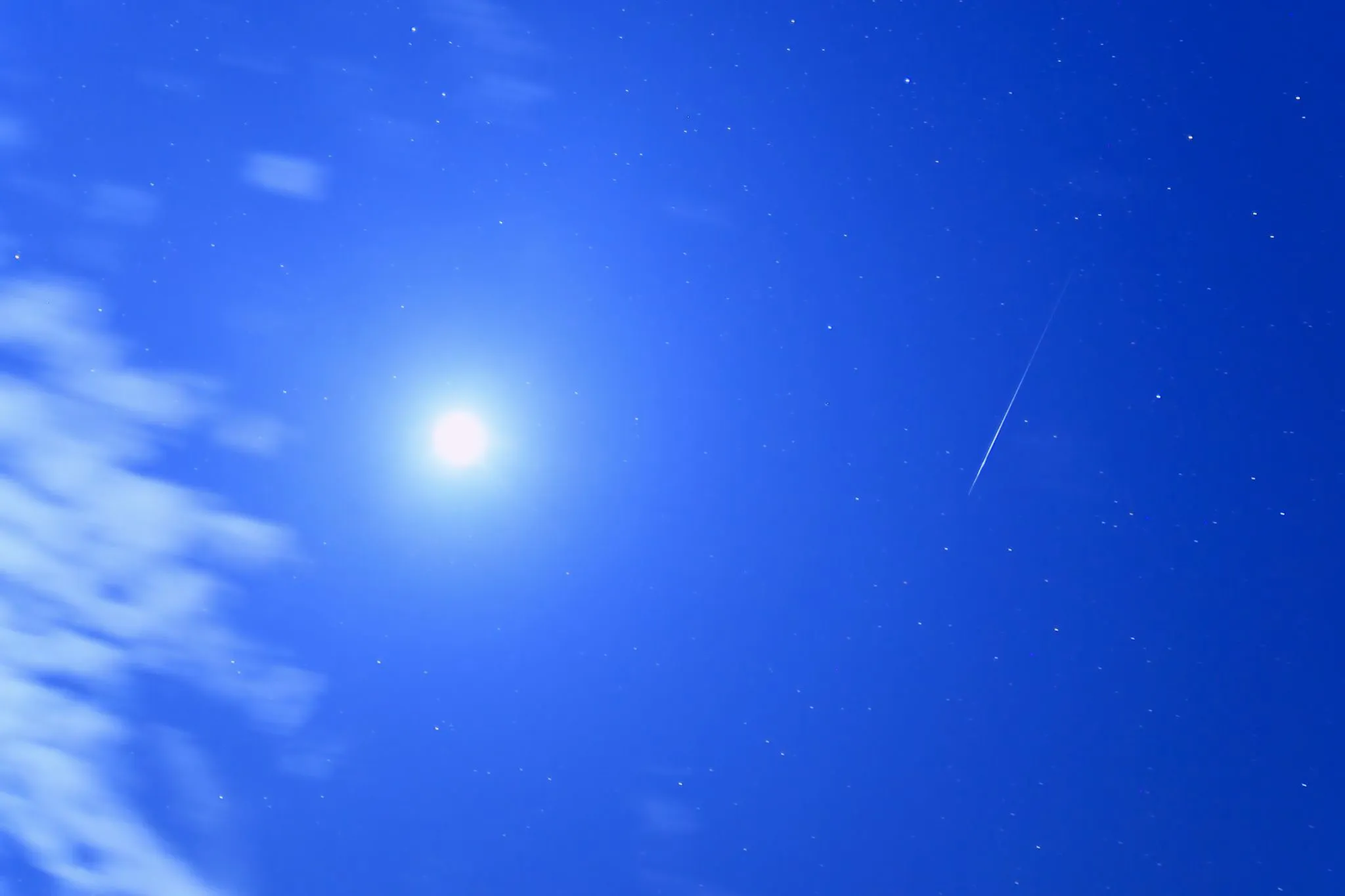 満月と流れ星 No.0000