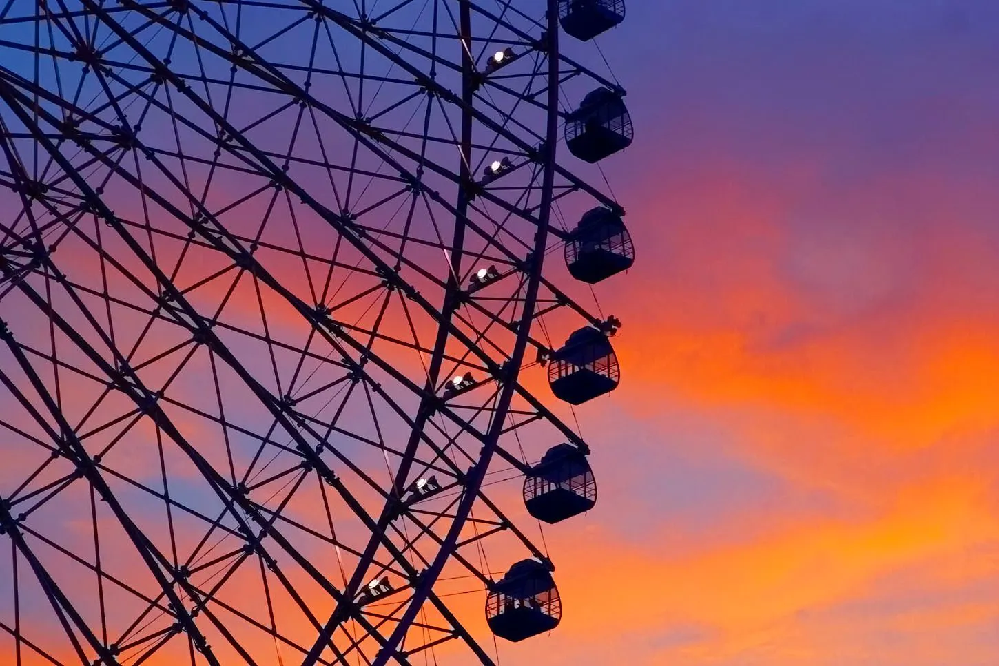 夕空に廻るゴンドラ No.0000