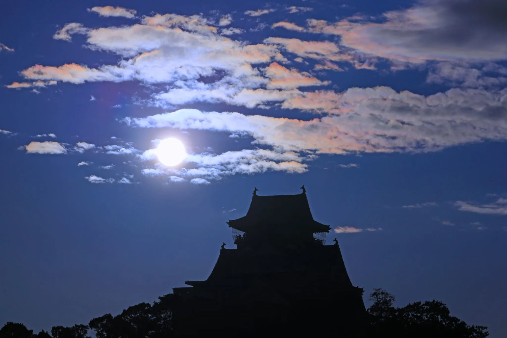 彩雲と天守閣 No.0000