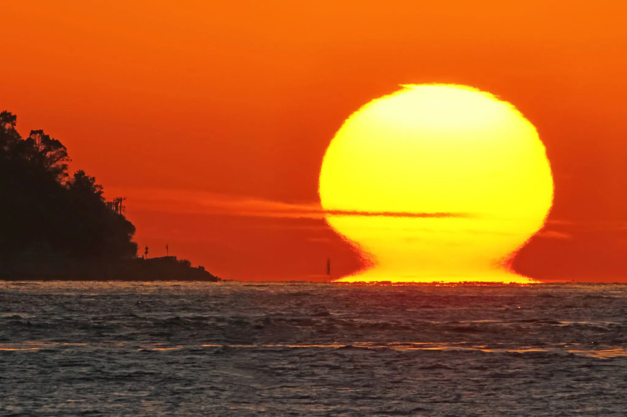 島影とダルマ夕陽 No.0000