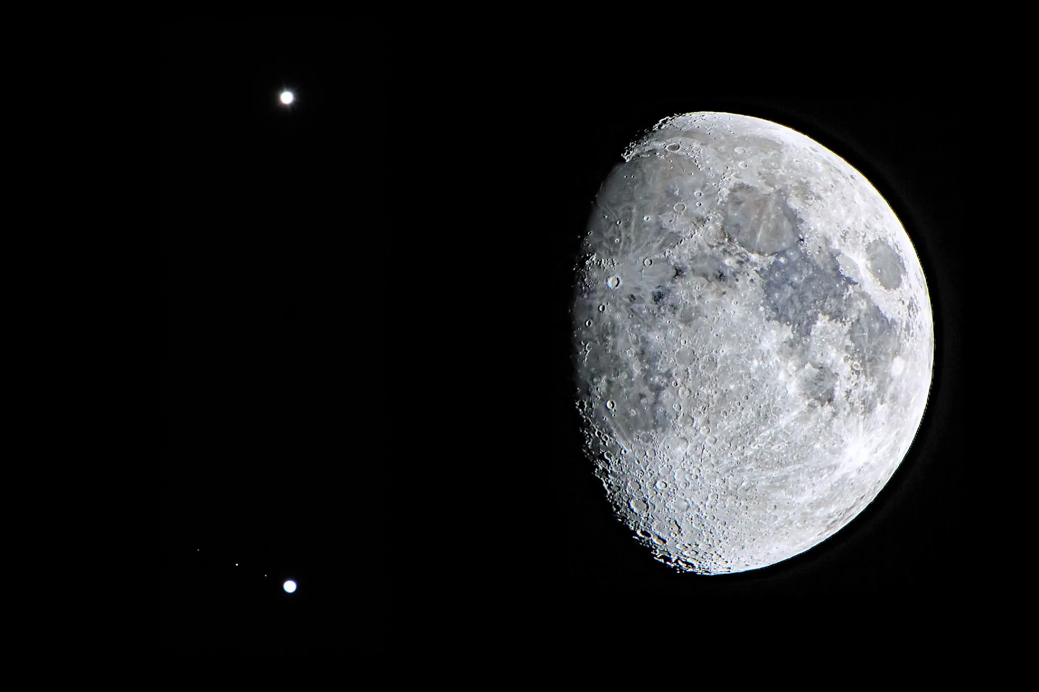 月の大きさで測る金星と木星の大接近 No.0000