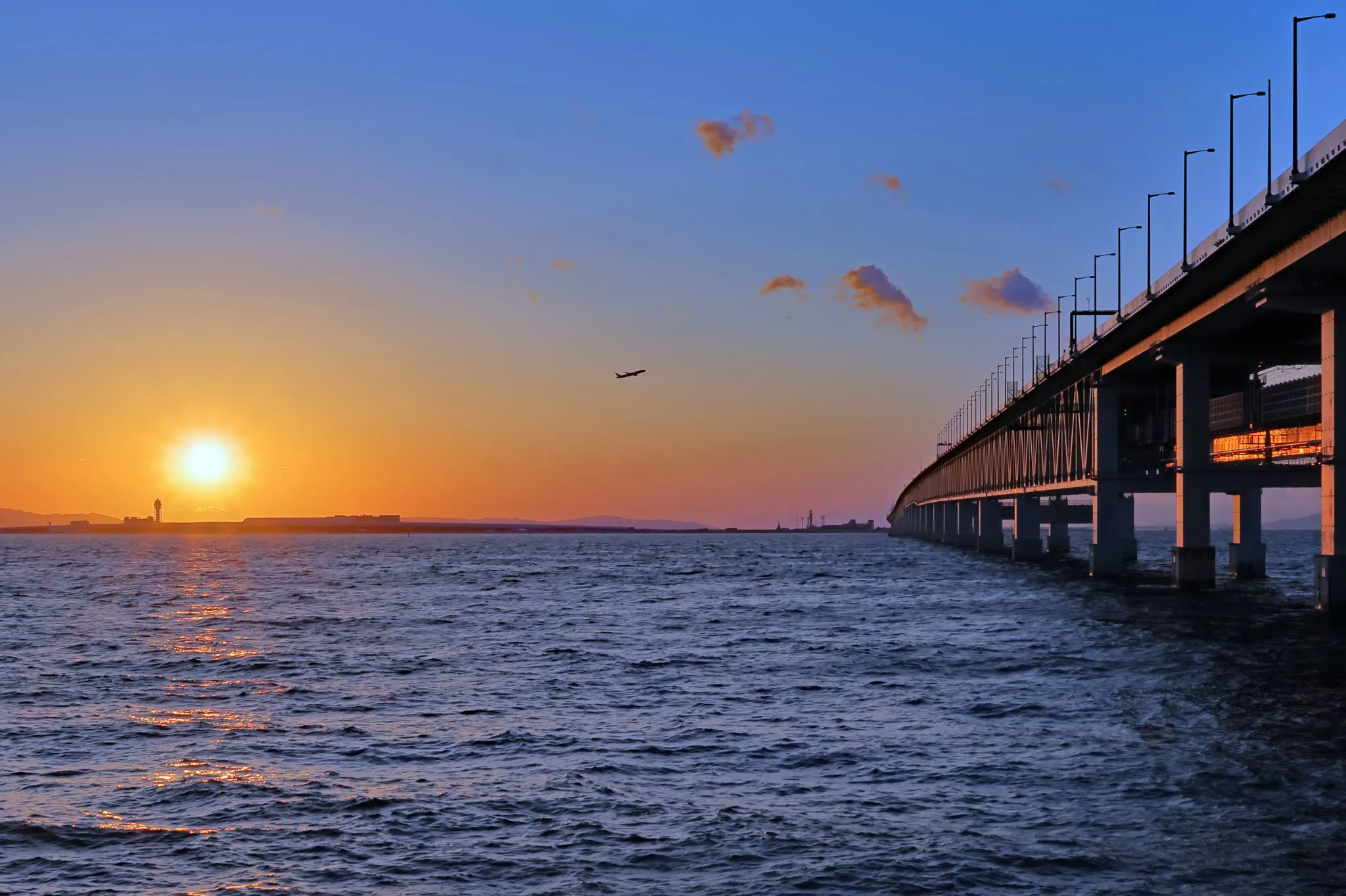旅情を掻き立てる夕景 No.0000