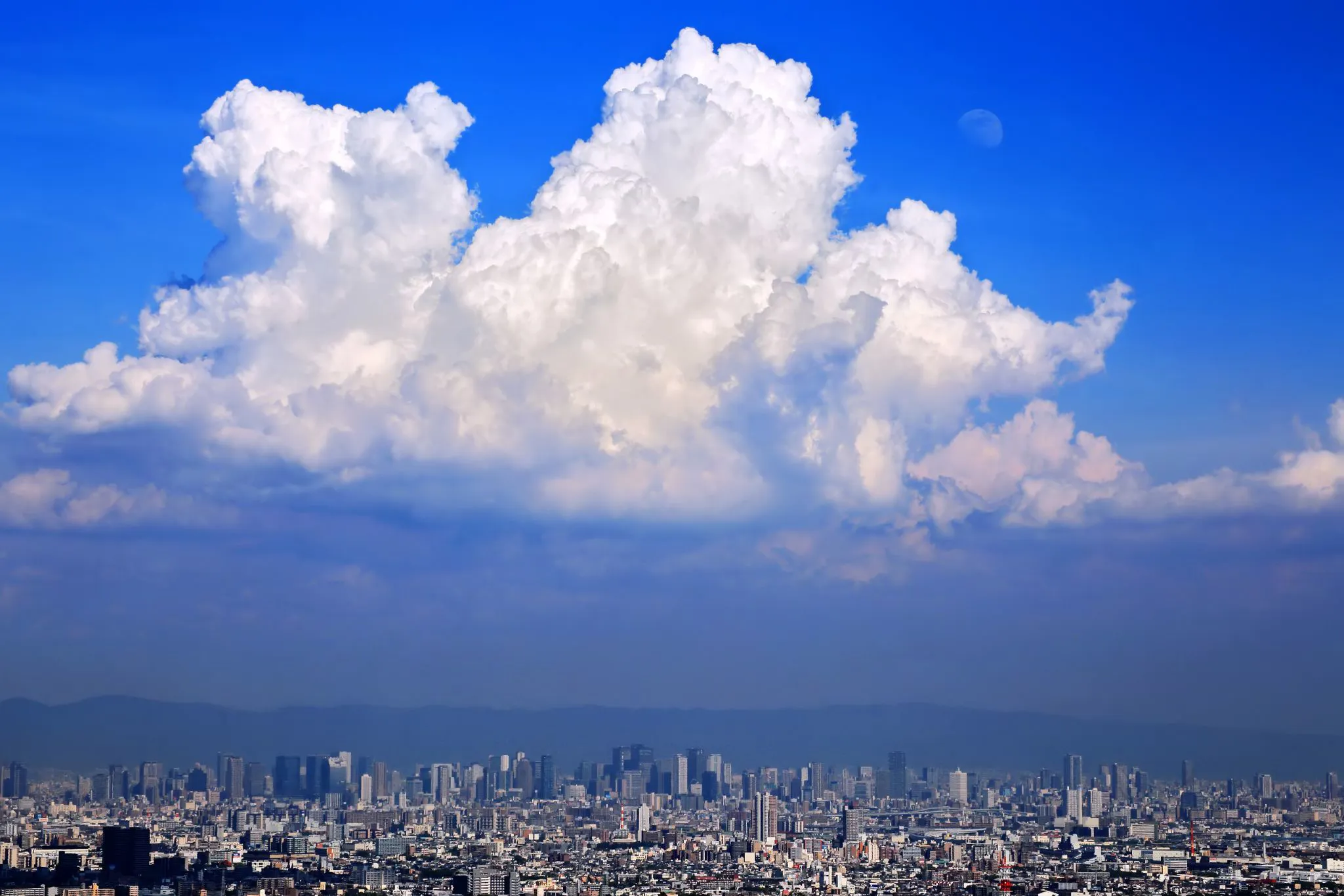 入道雲と昼間の月 No.0000