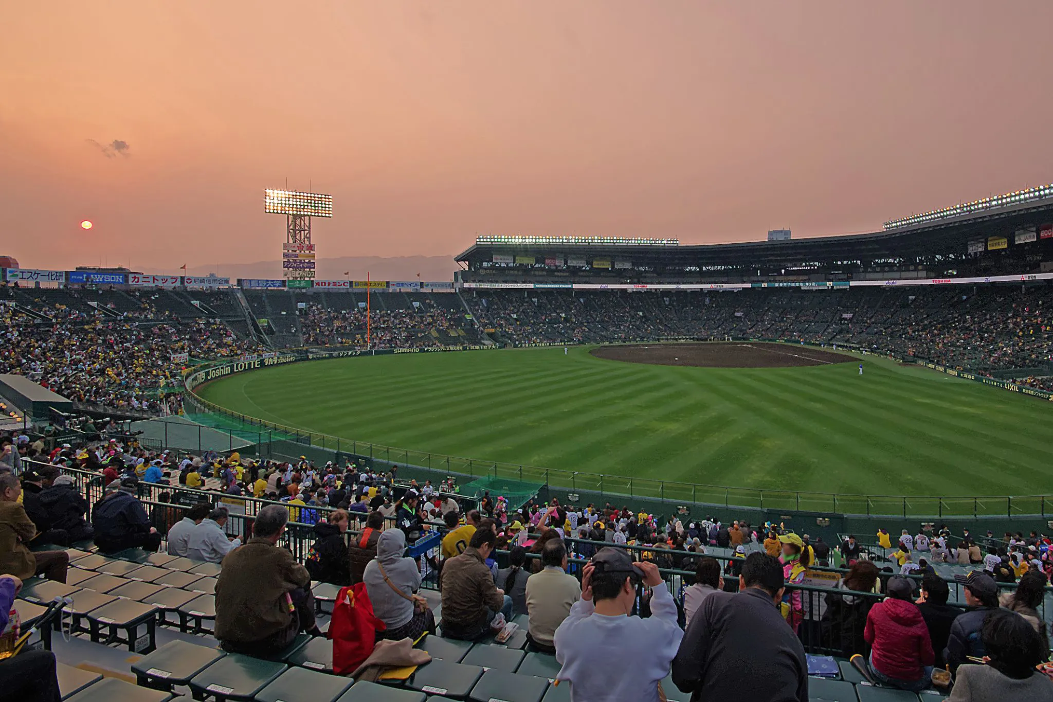 甲子園球場の夕陽 No.0000
