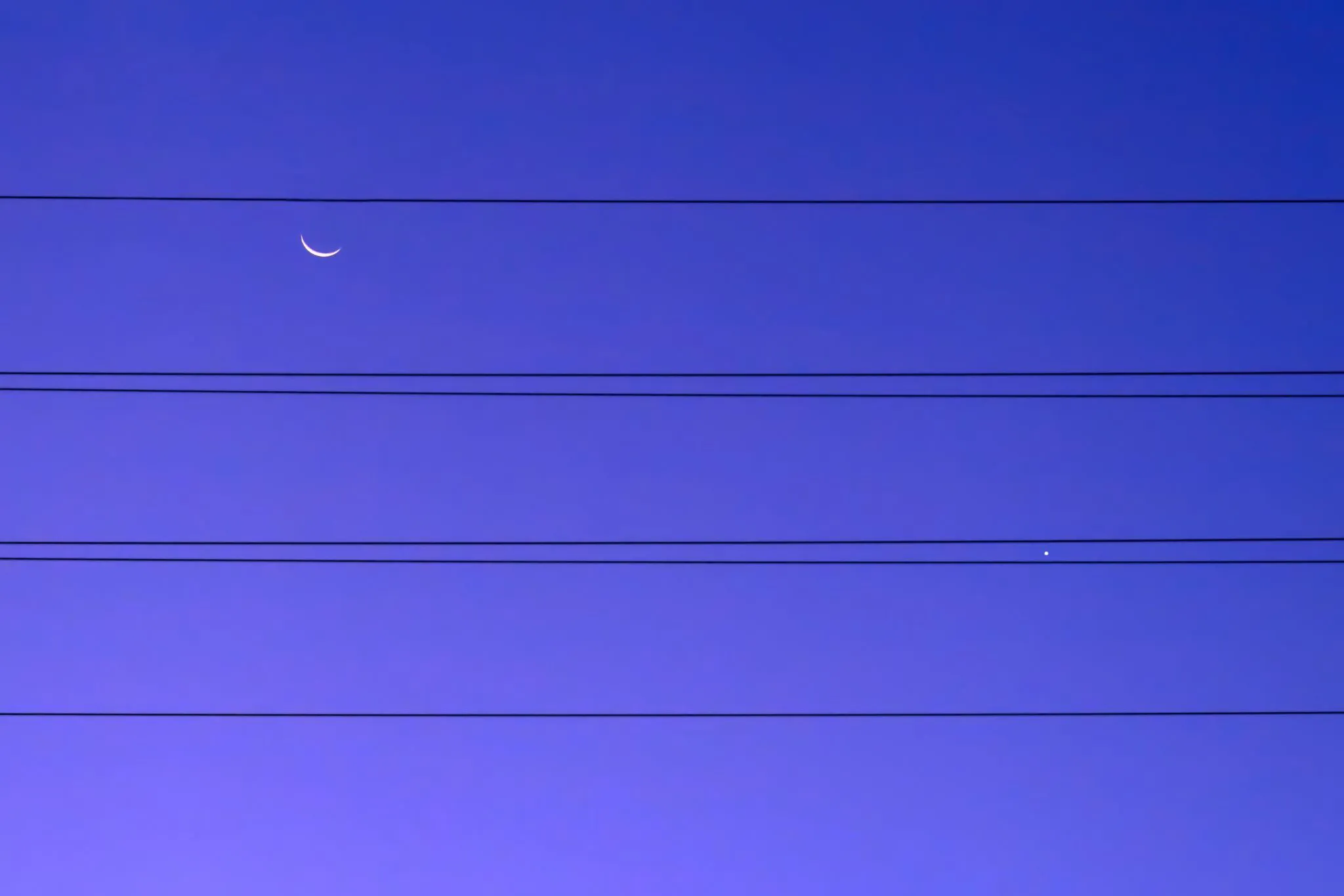 夜明けを奏でる楽譜のように No.0000