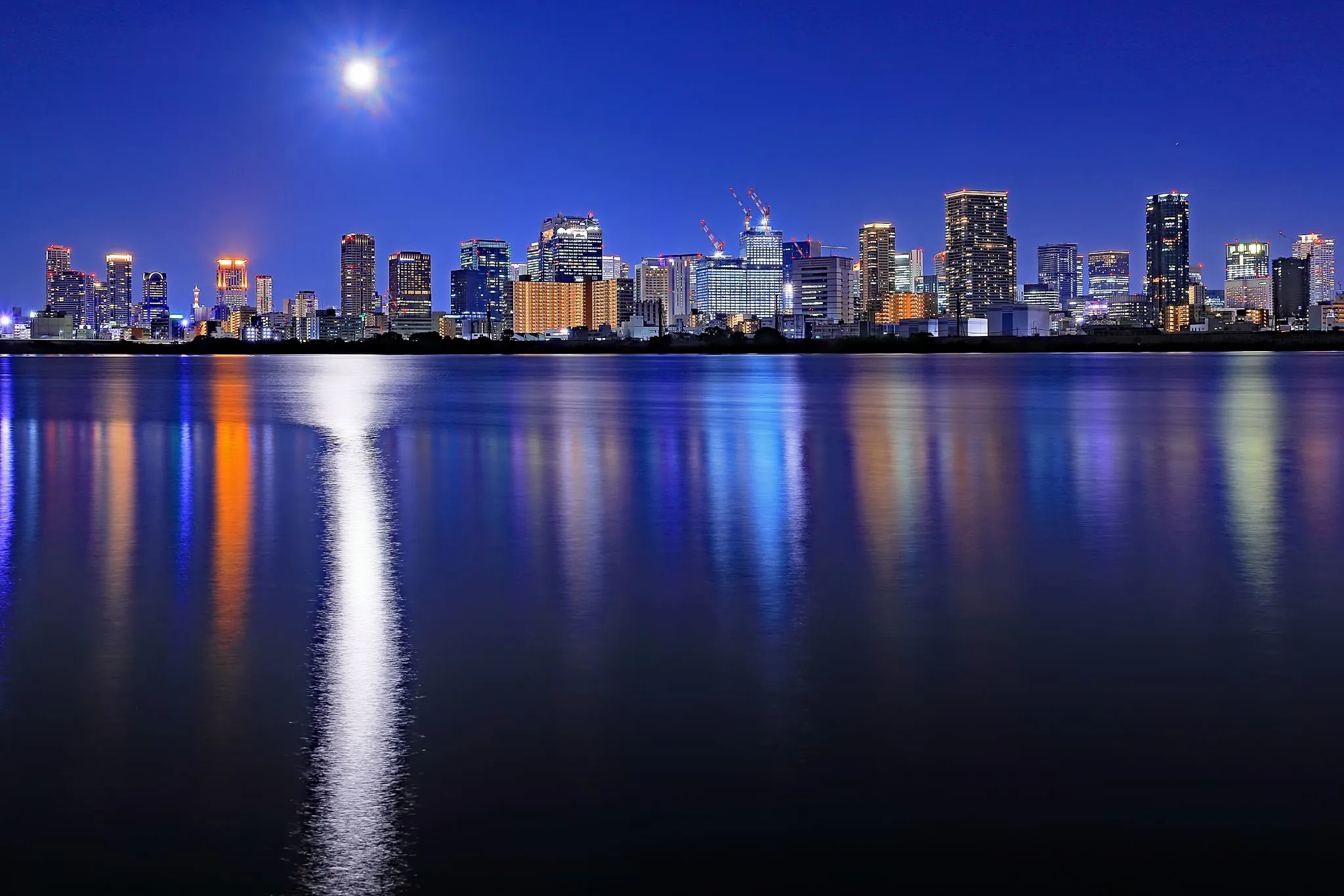 名月と夜景 No.0000