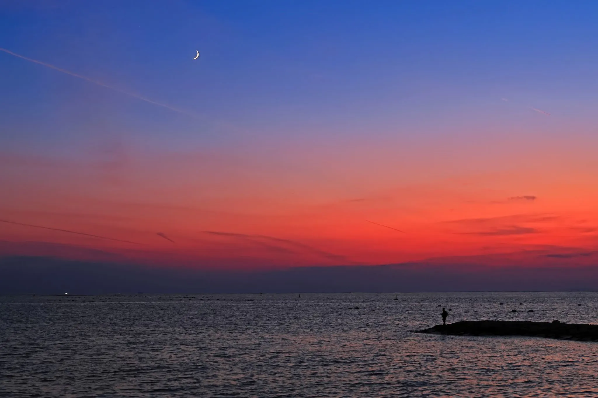 夕月と釣り人 No.0000