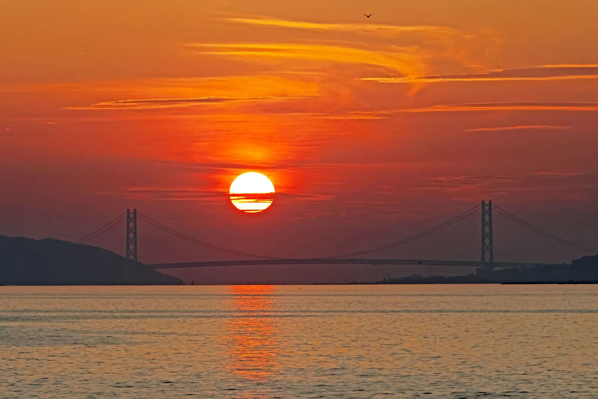 明石海峡大橋に沈む夕日 No.0000