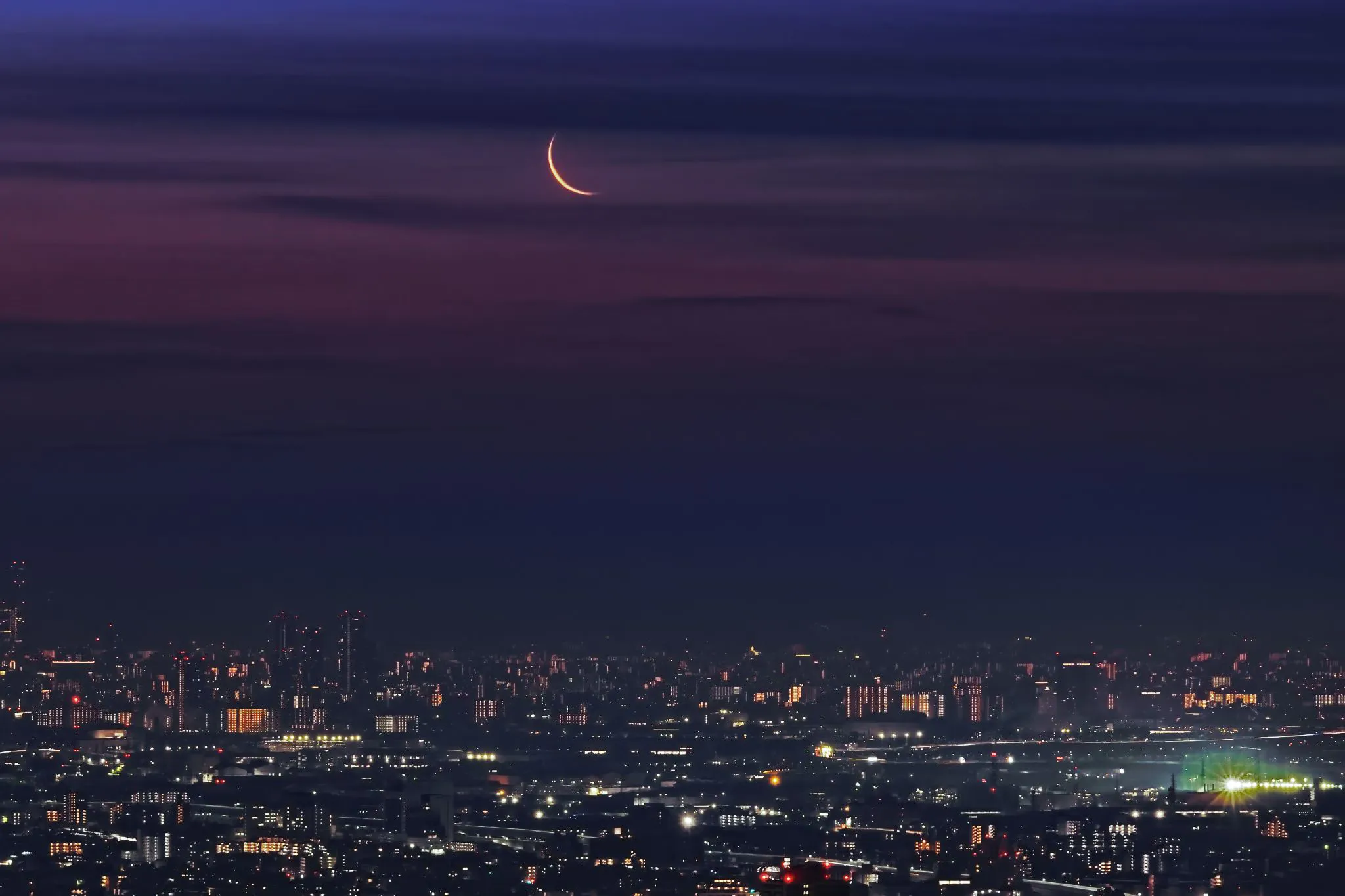 夜の終わりの月 No.0000