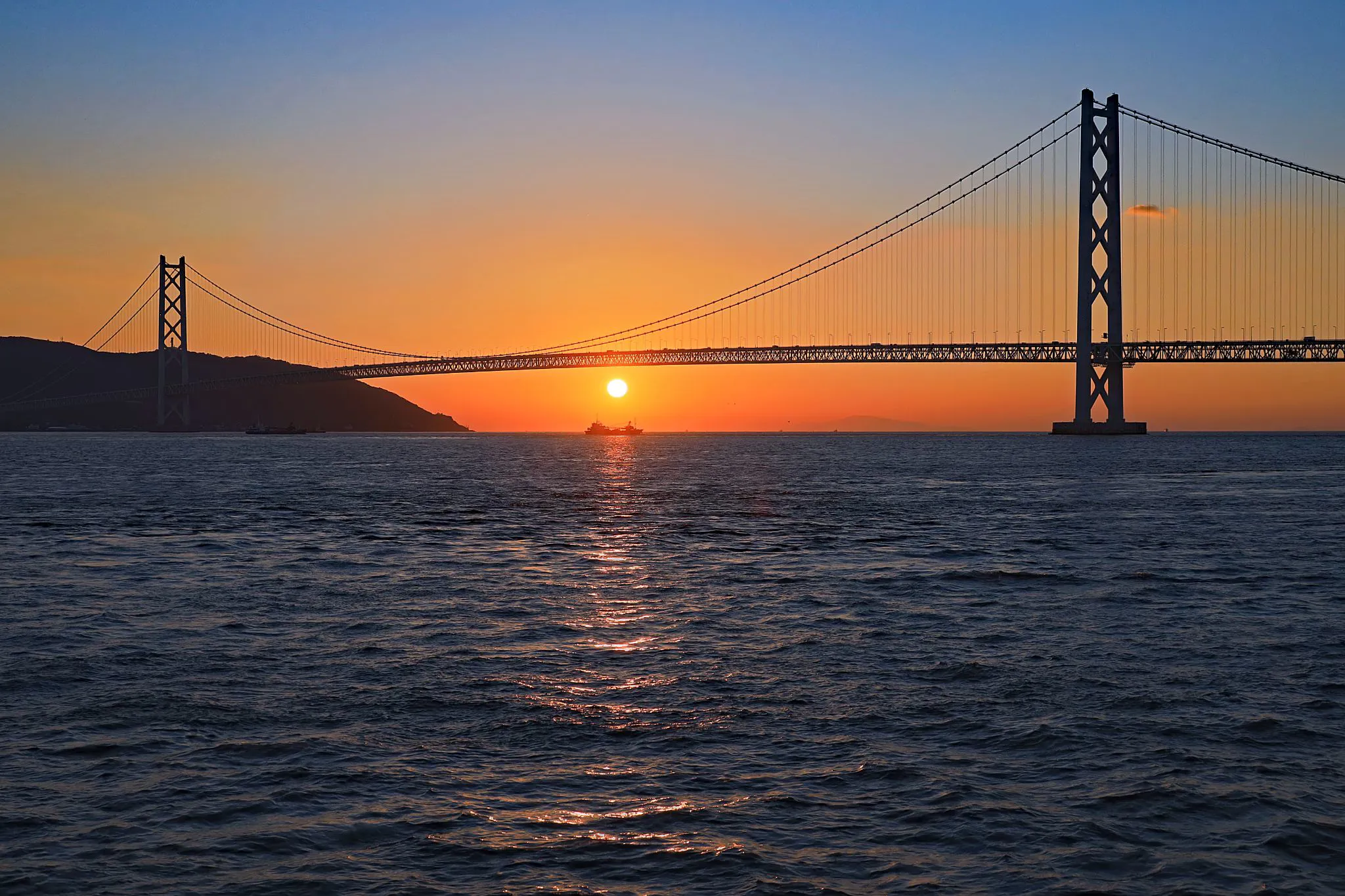 明石海峡大橋と夕陽 No.0000