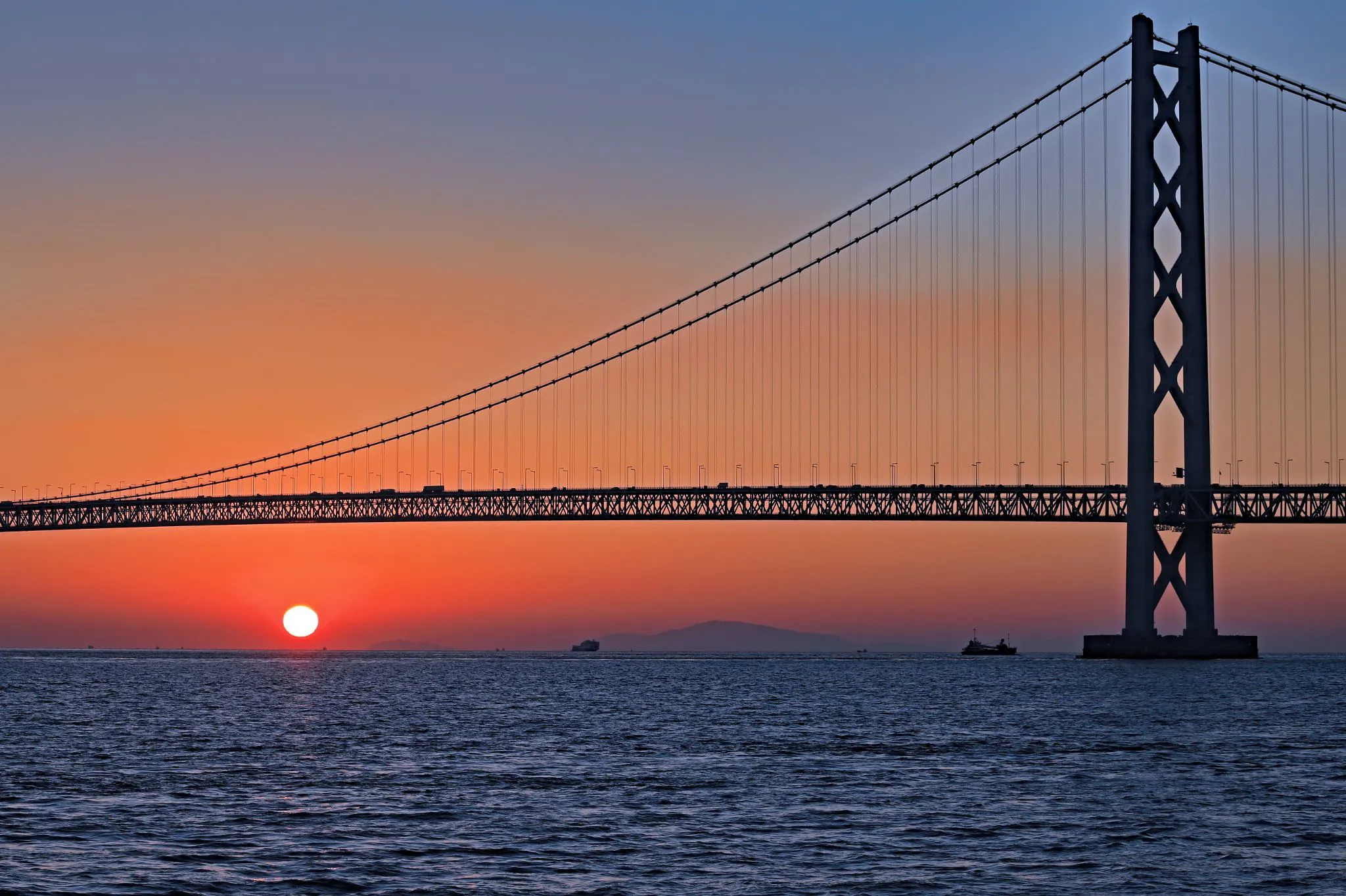 明石海峡大橋と夕陽 No.0001