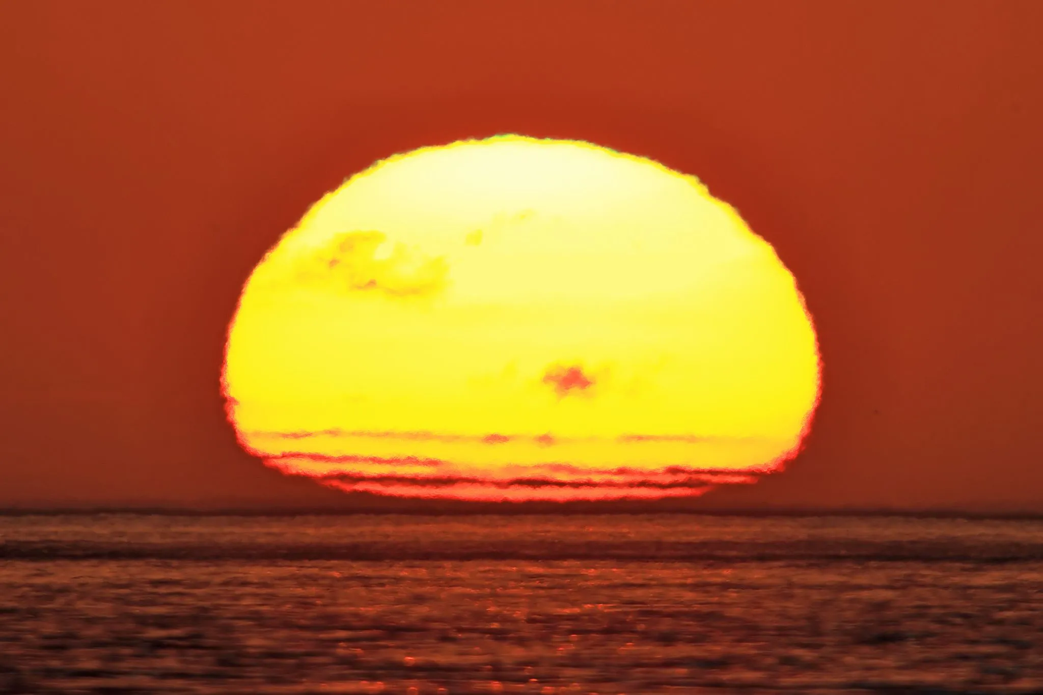 肉まんのような夕日 No.0001