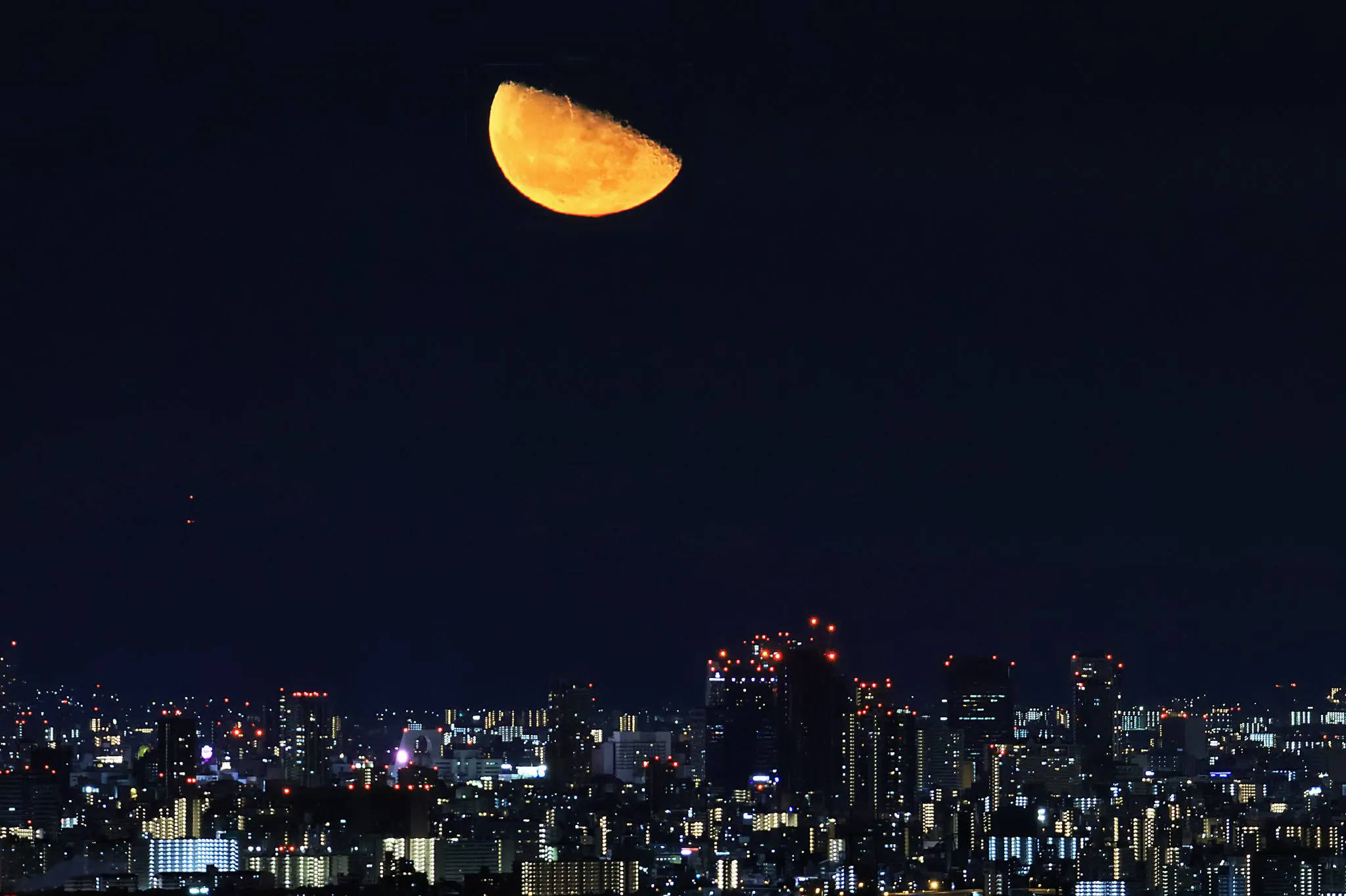 真夜中に昇る月 No.0000
