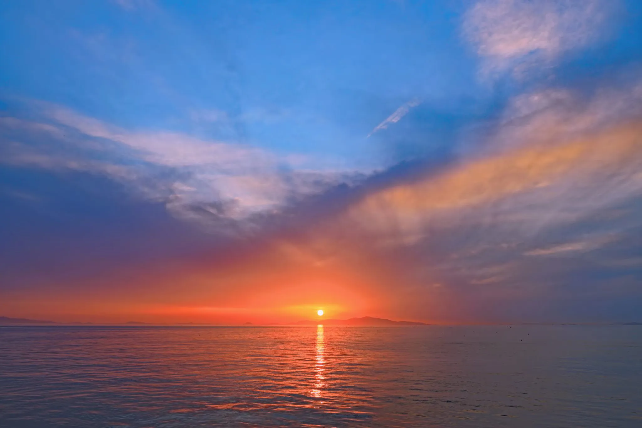 雲の織り成す夕空 No.0000