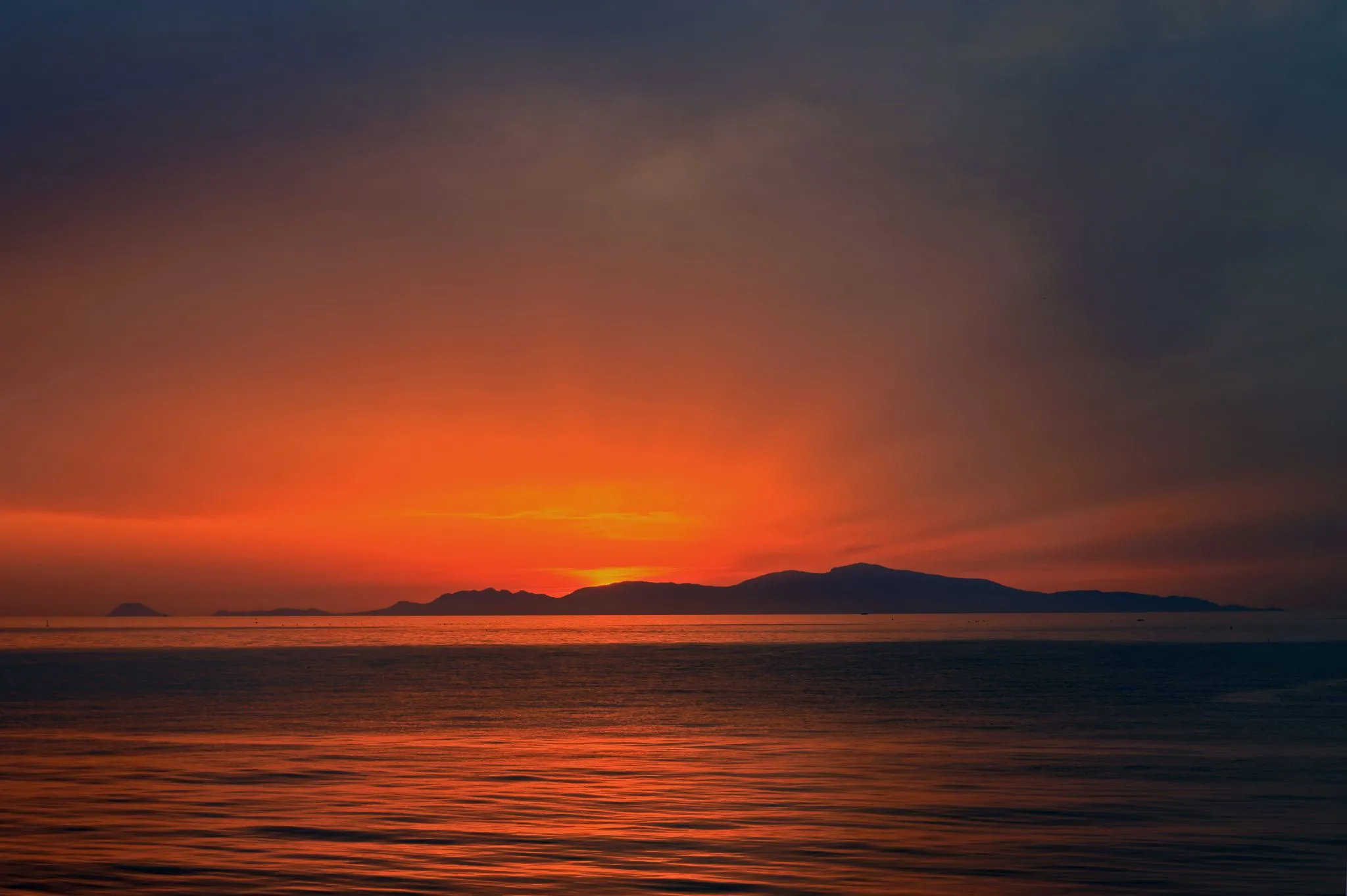 夕暮れの光芒 No.0000