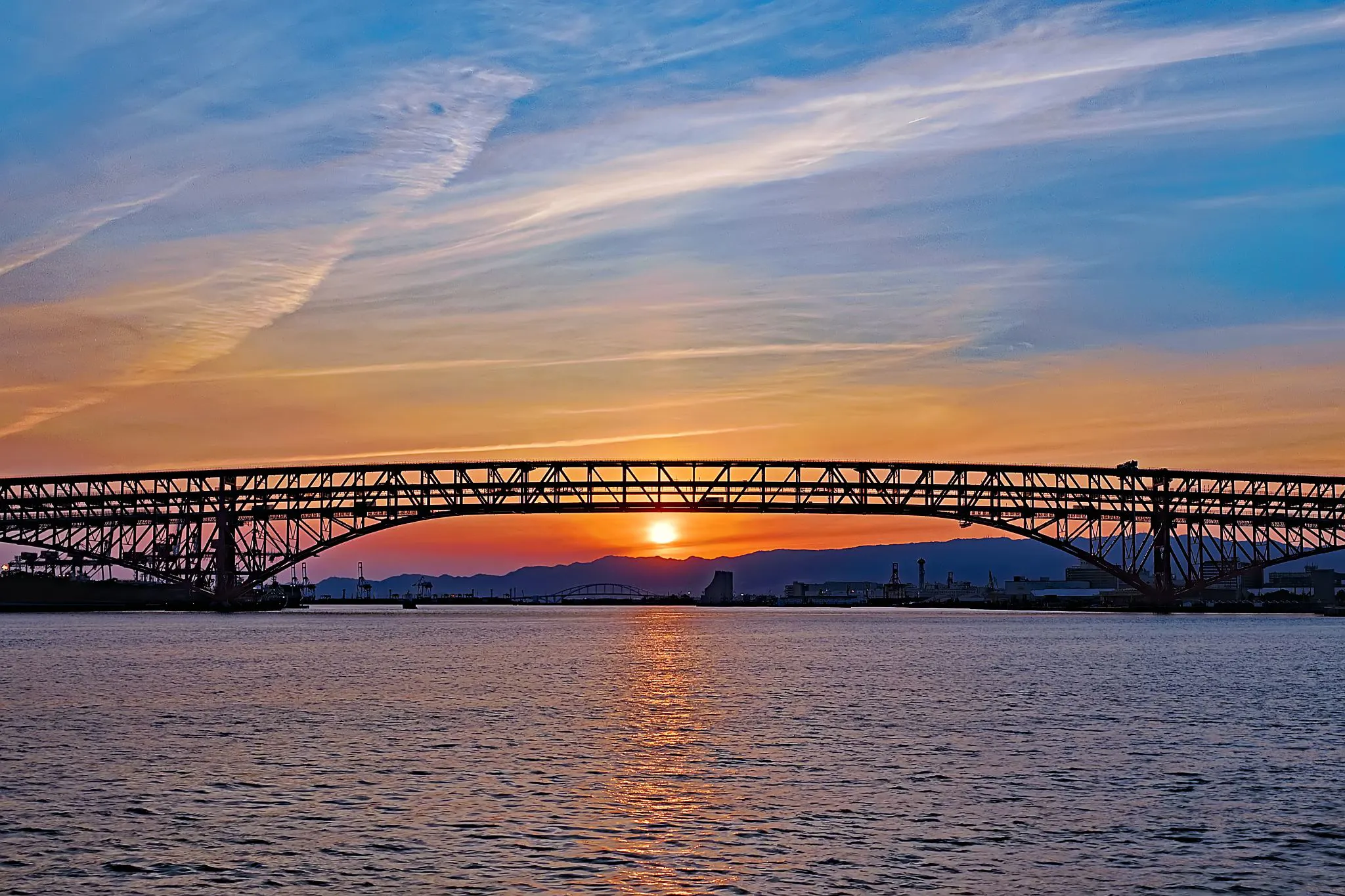 港大橋に沈む夕陽 No.0000