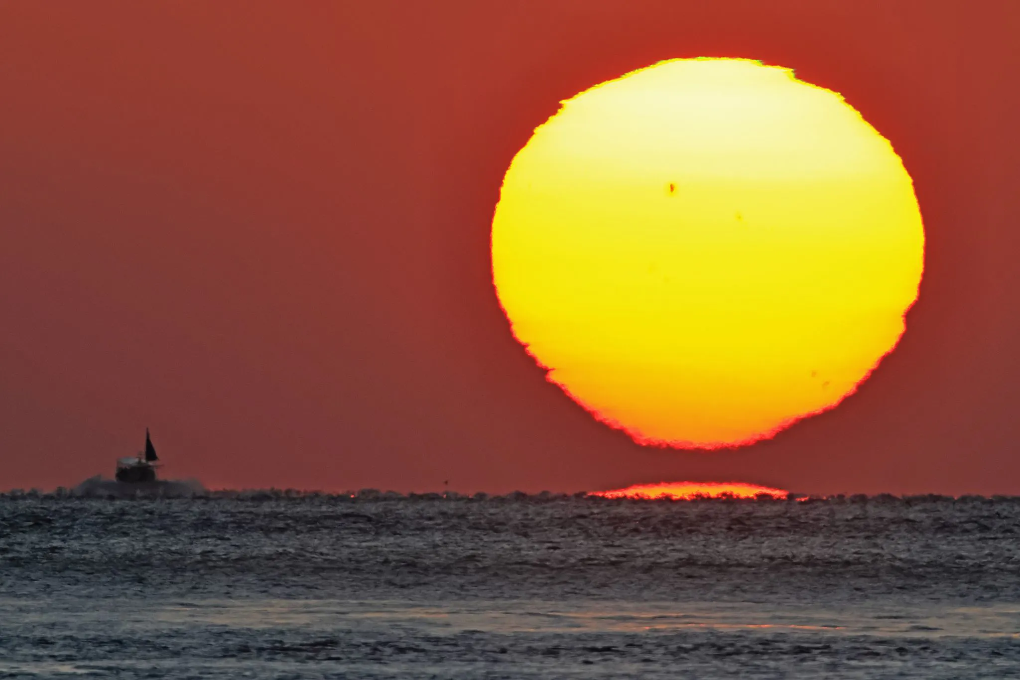 文化の日のだるま夕日 No.0000