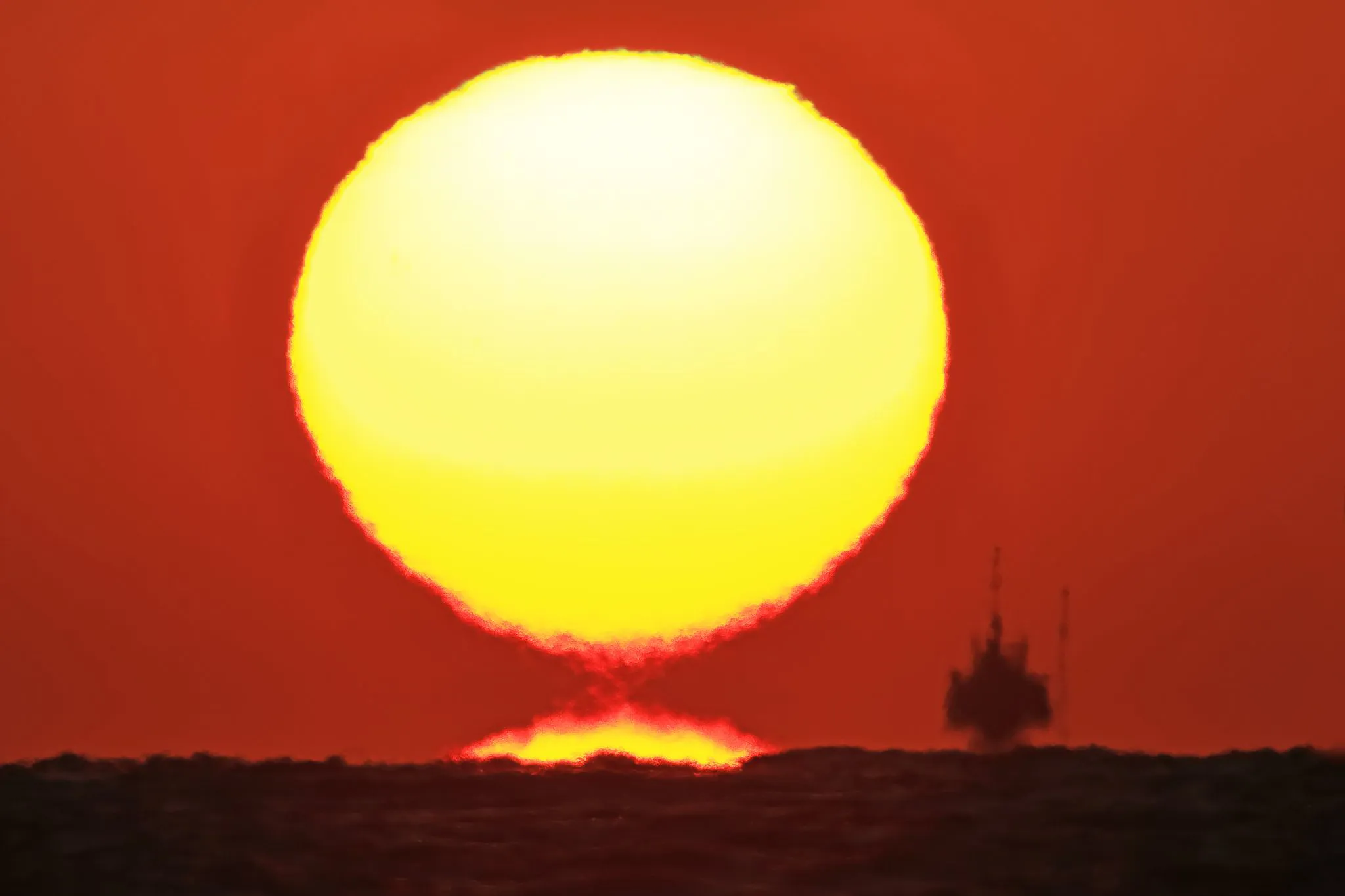 だるま夕日に入る船 No.0000
