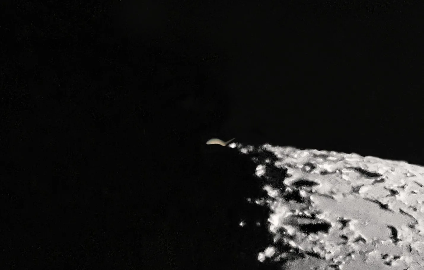 月に隠される土星 No.0002