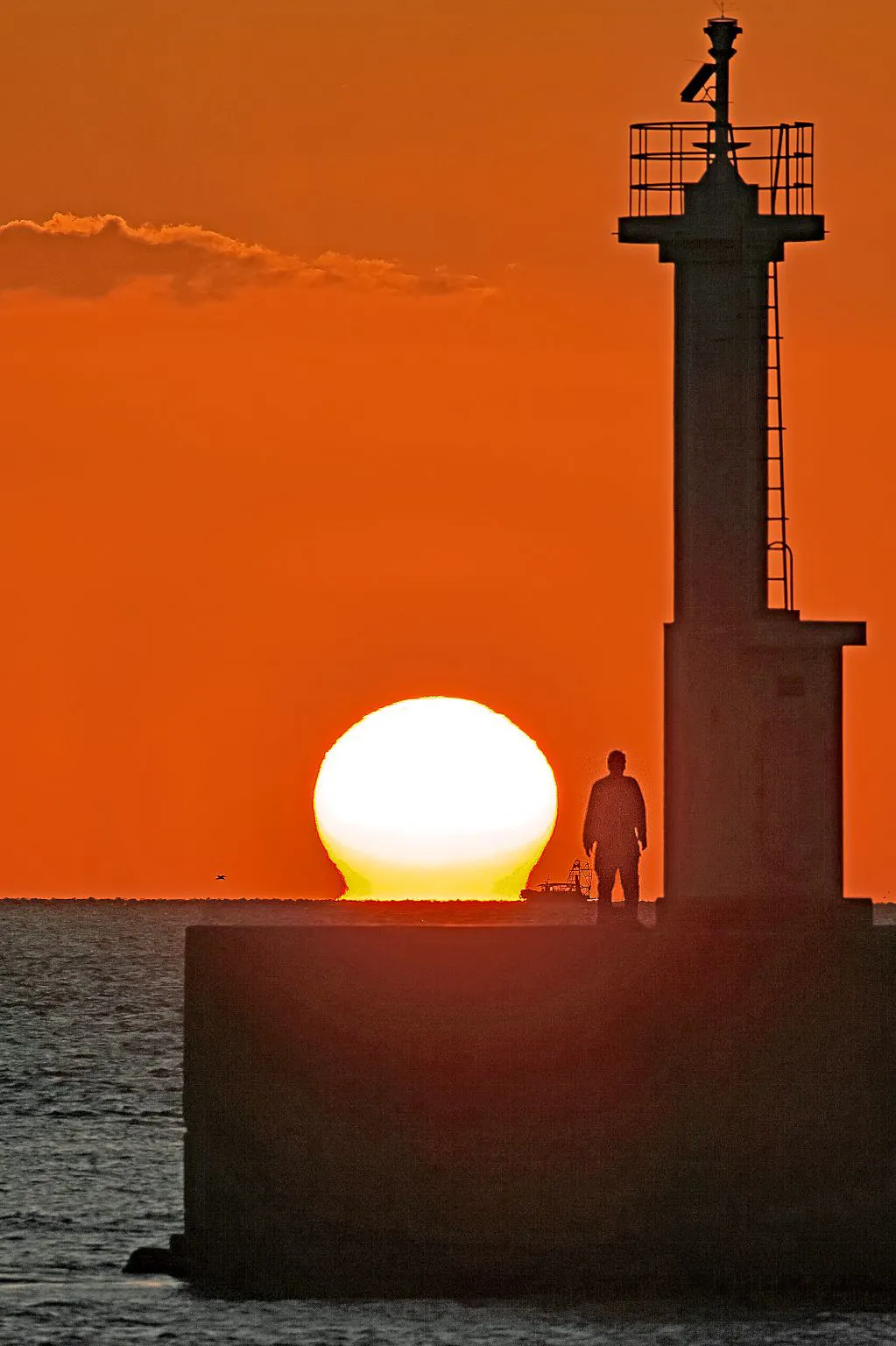 今季初のだるま夕日 No.0001