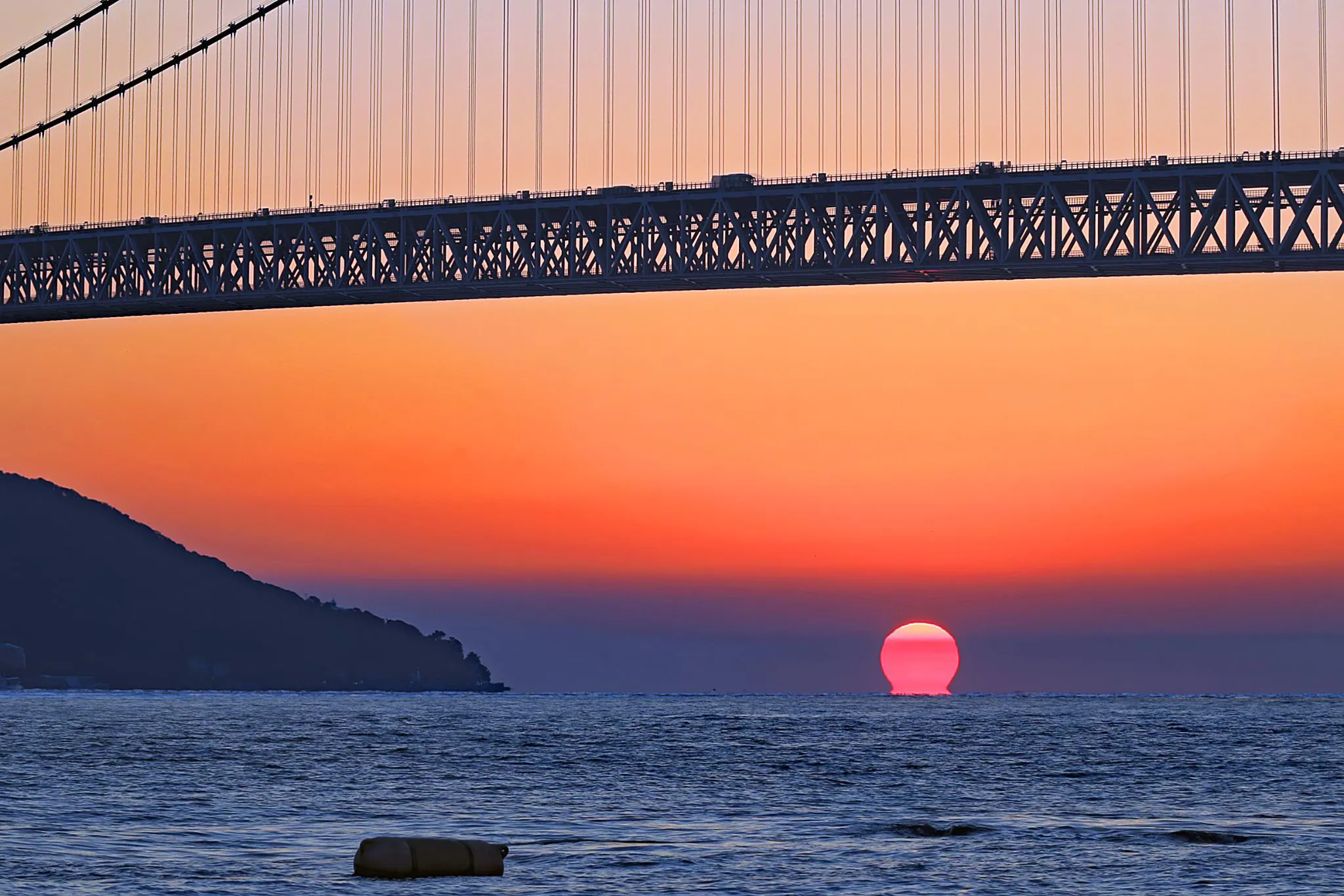 大橋の彼方に No.0001