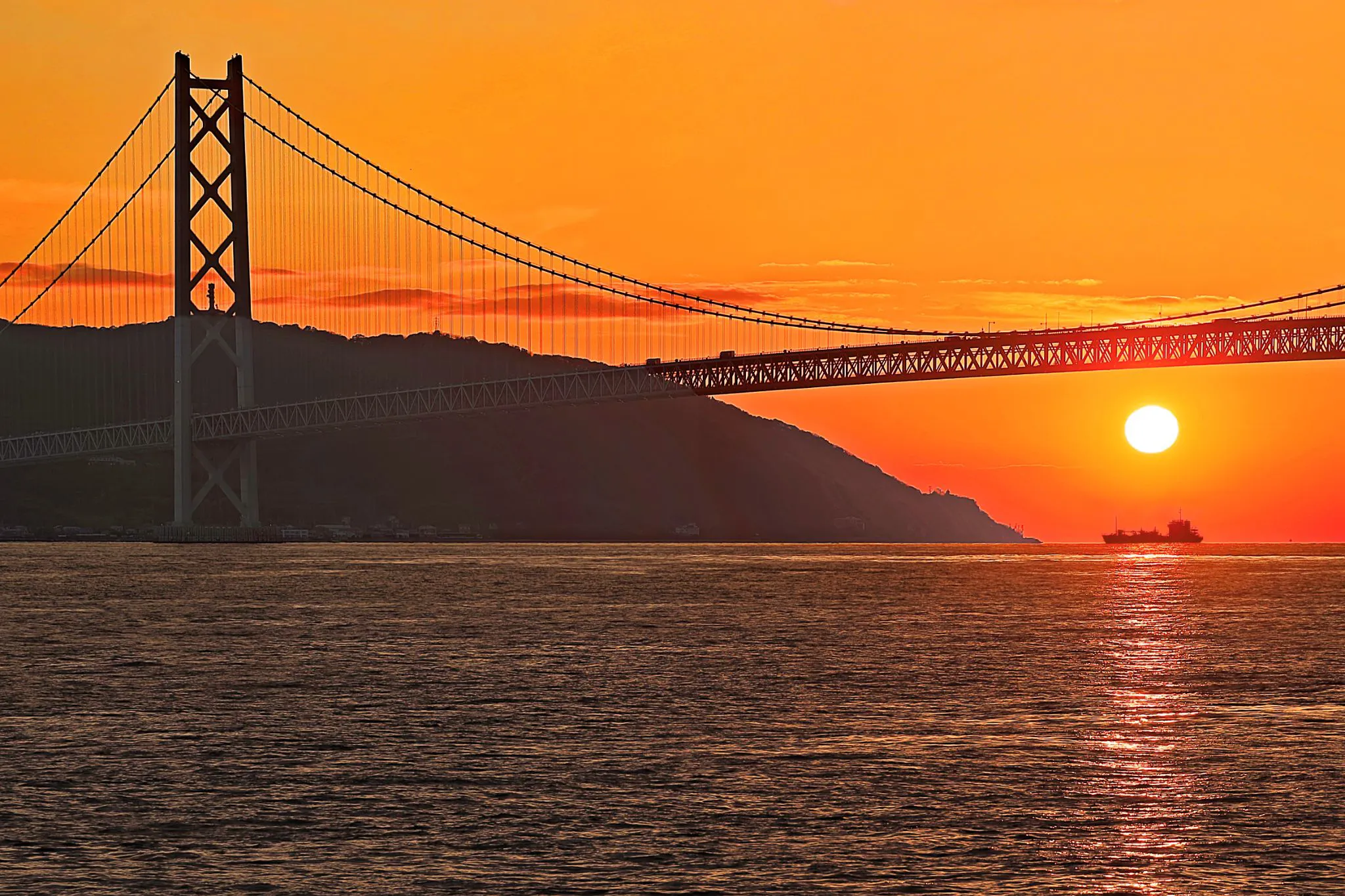 明石海峡に沈む夕陽 No.0001