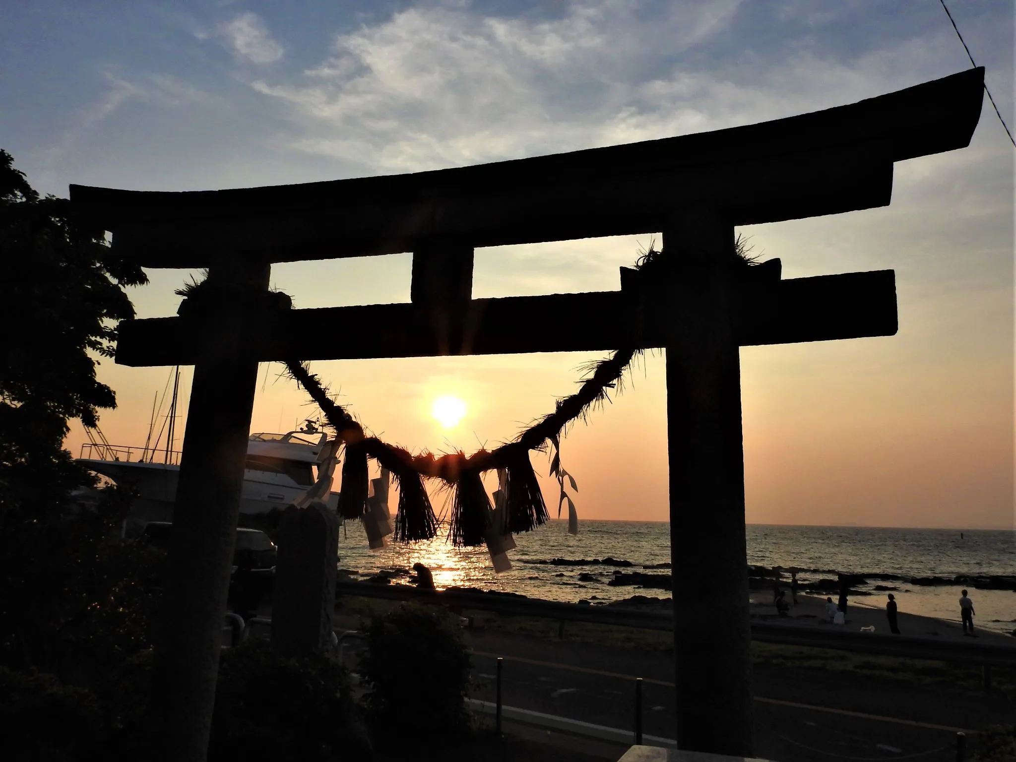 熊野神社の鳥居と夕日 No.0000