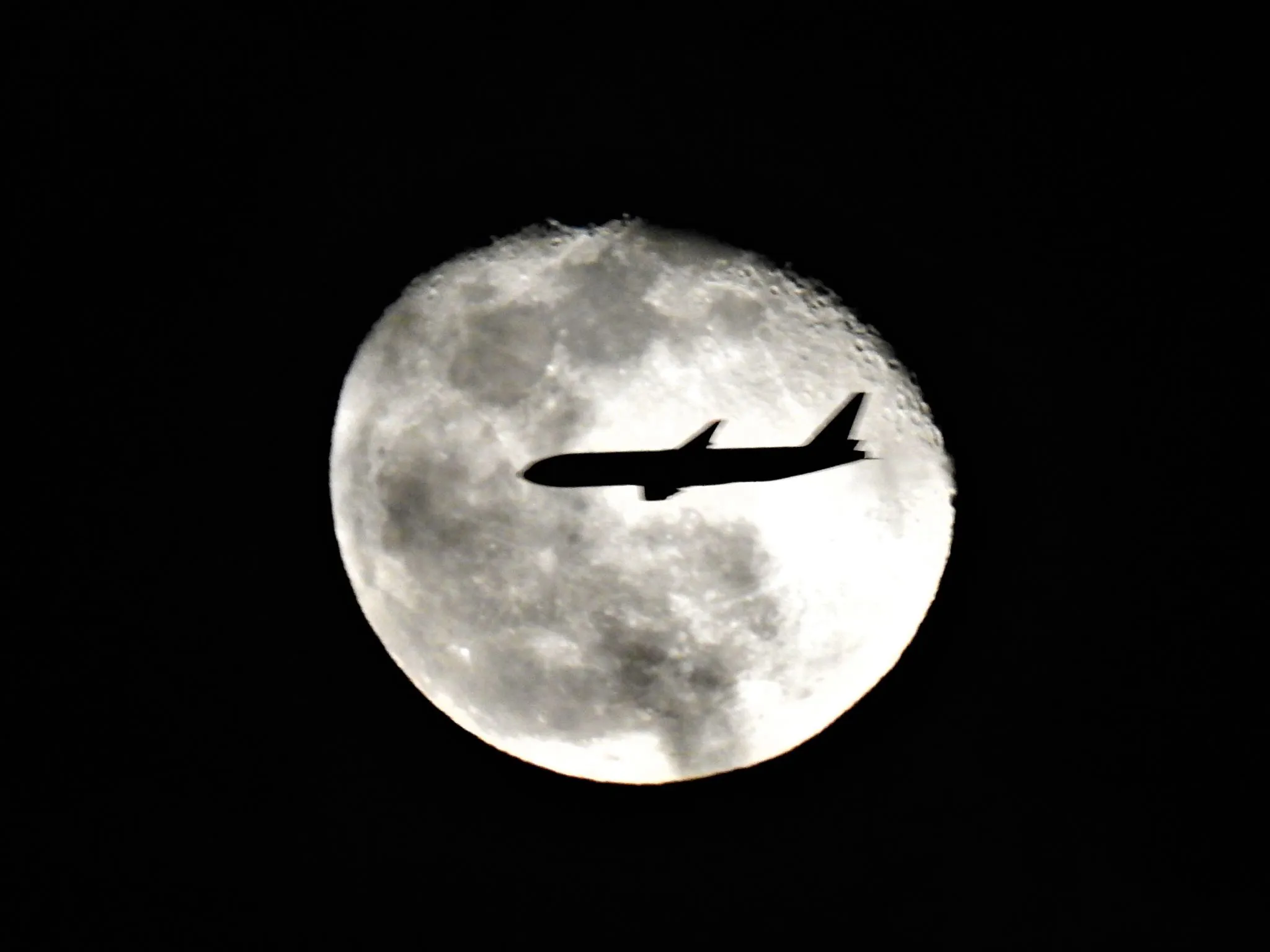 月と飛行機 No.0000