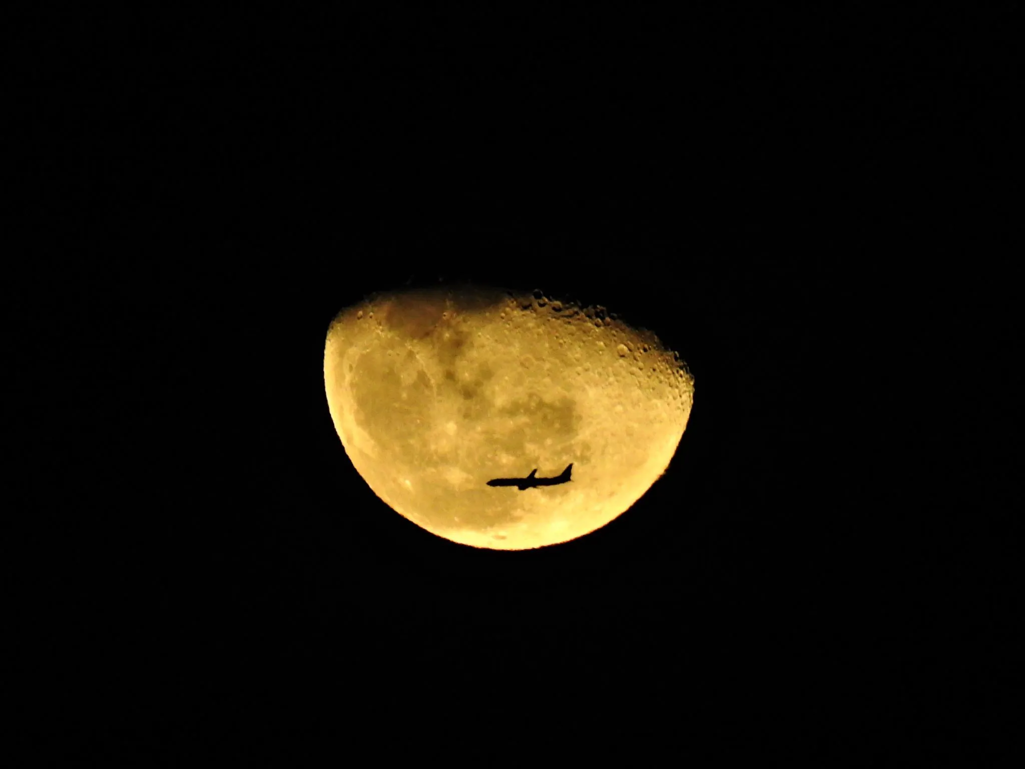 月と飛行機 No.0000