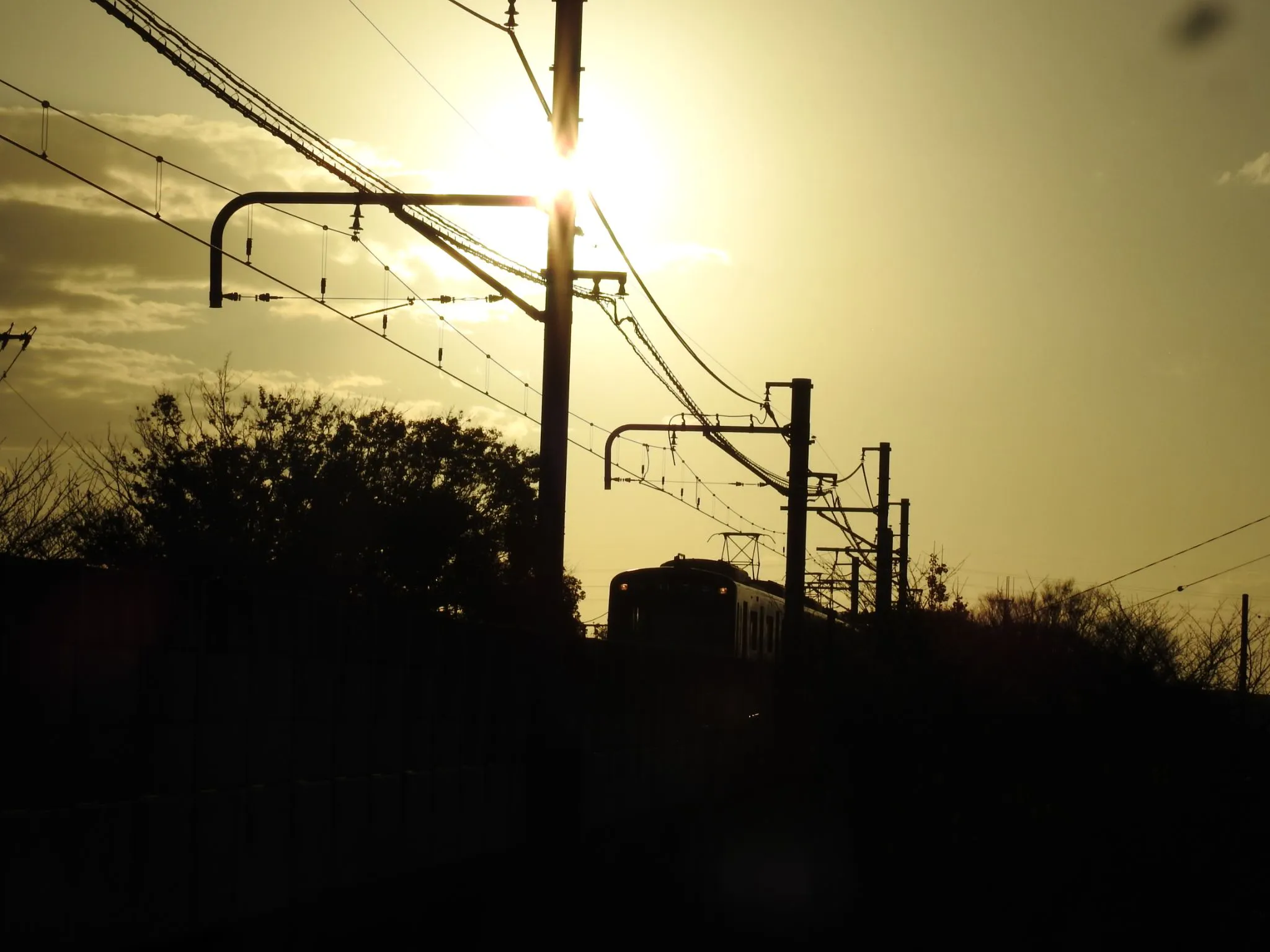 夕日と京急電車 No.0000