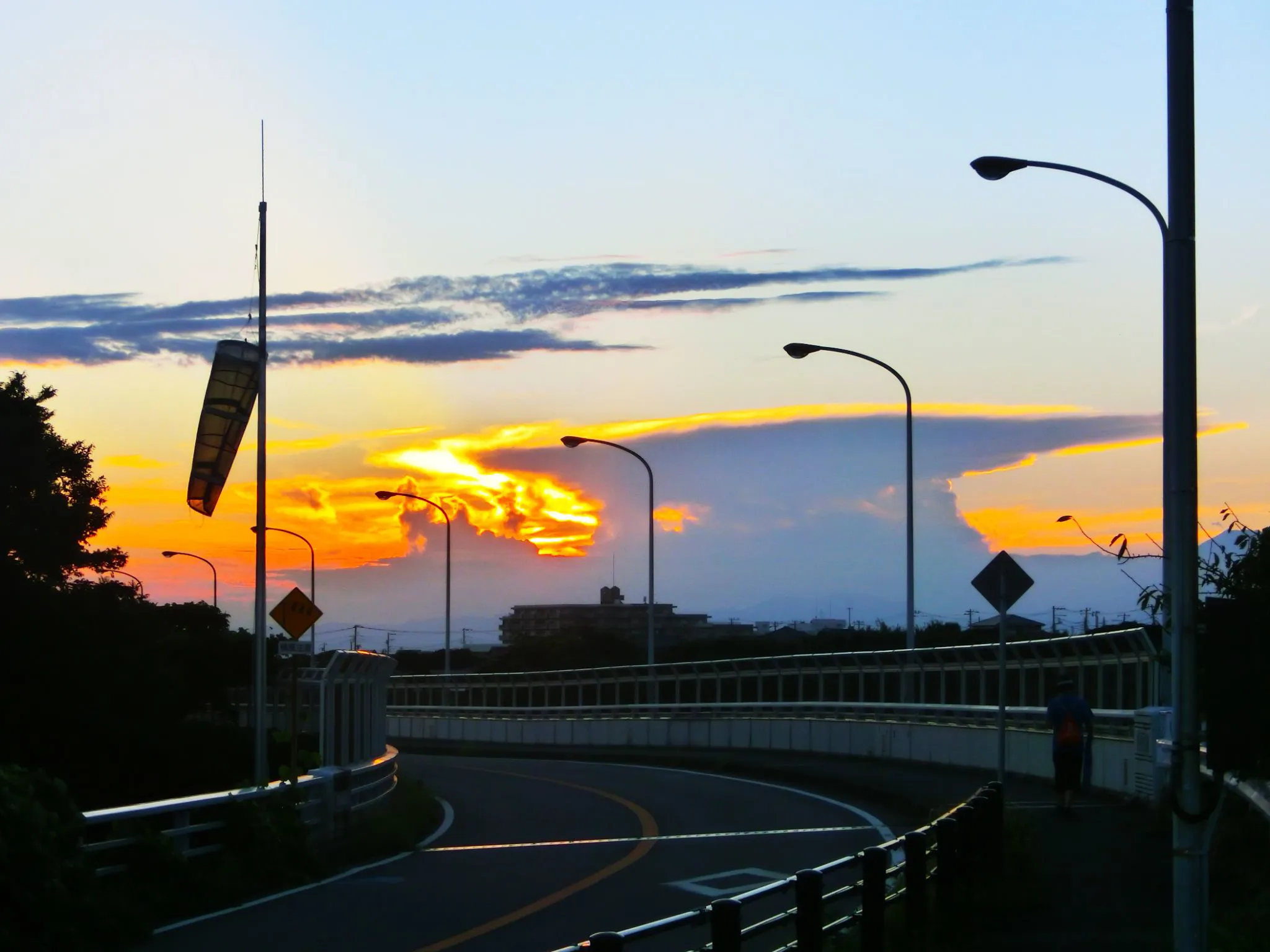 変わった雲と夕焼け No.0000