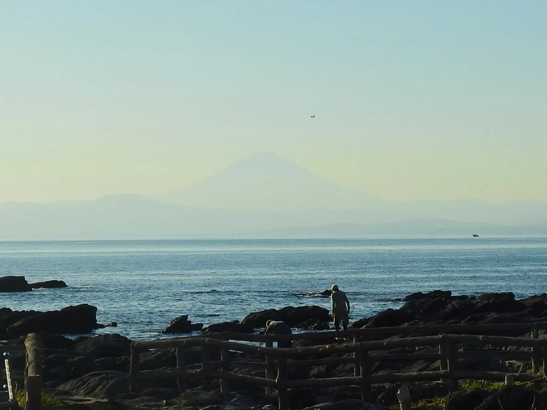 富士山とヘリコプターと磯遊び No.0000