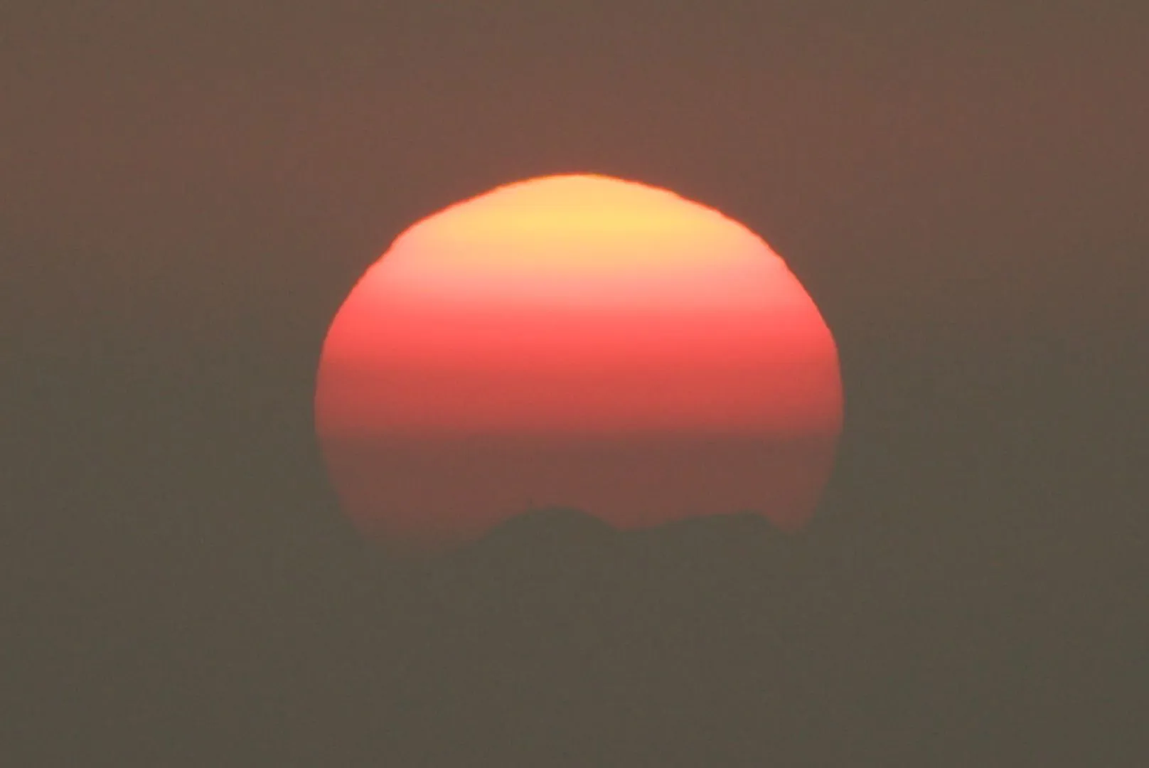 浮きでた筑波山頂 No.0000