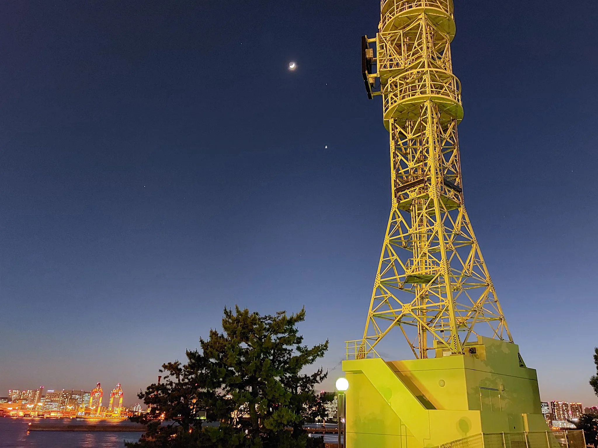東京港の夜空に No.0000