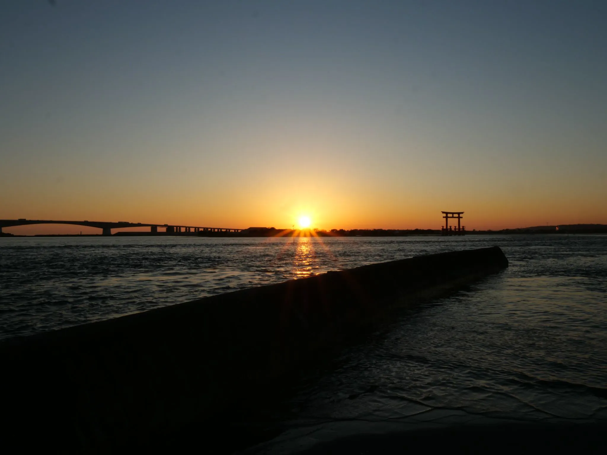 弁天鳥居⛩️と浜名大橋での夕陽 No.0000