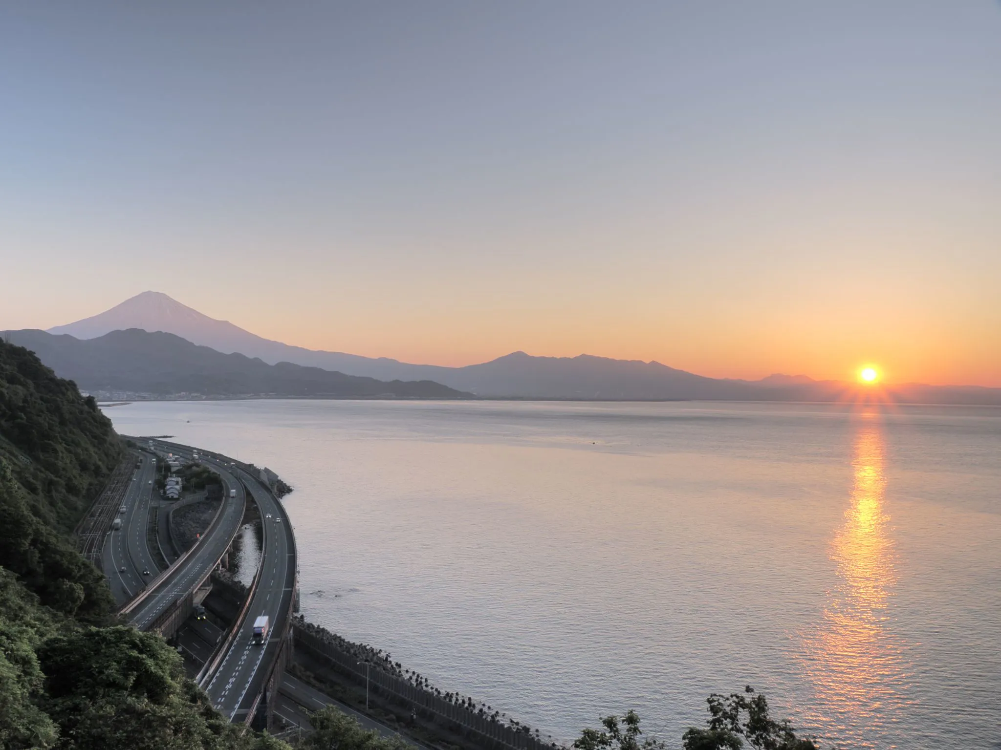 歌川広重と同じ場所からの日の出 No.0001
